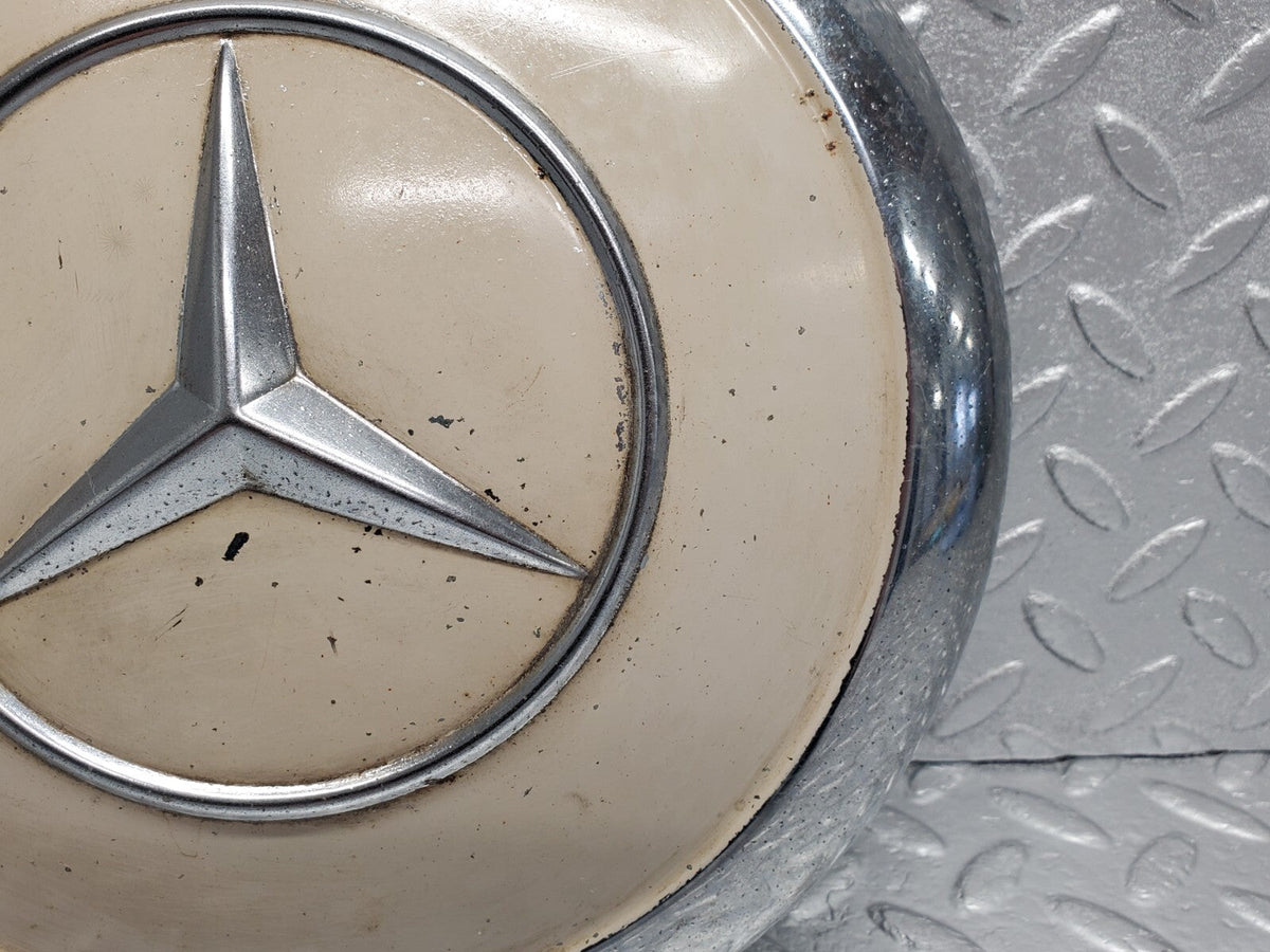 48387 Mercedes-Benz Chrome Wheel Hub Cap