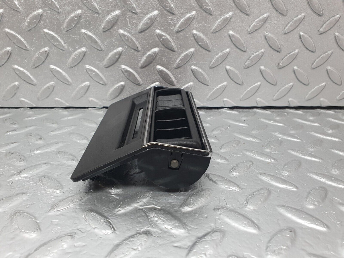 43679 Mercedes-Benz C126 380SEC Coupe Centre Console Air Vent A1268300013