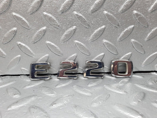 41302 Mercedes-Benz S124 E220 Wagon Trunk Badge Emblem