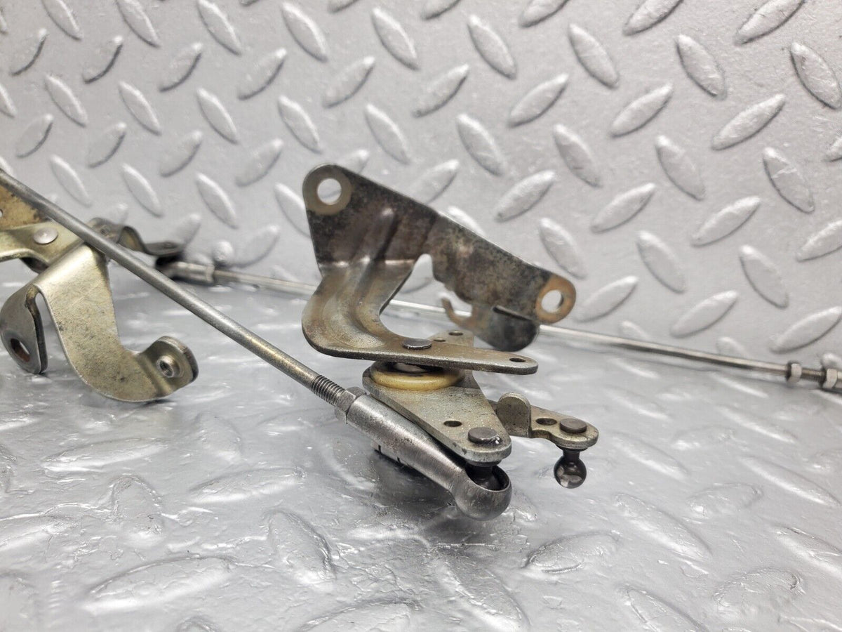 46072 Mercedes-Benz W126 420SE Throttle Linkage