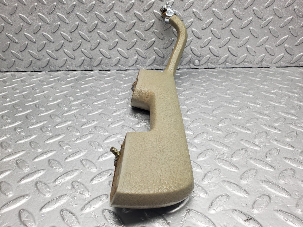 50529 Mercedes-Benz W108 280SE 3.5 Interior Door Handle Front Left Grey