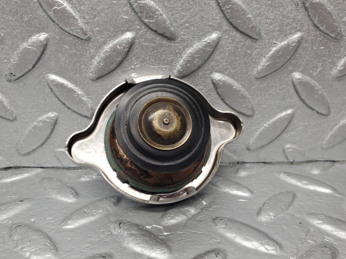 46527 Mercedes-Benz C123 280CE Coupe Radiator Cap A1235010015