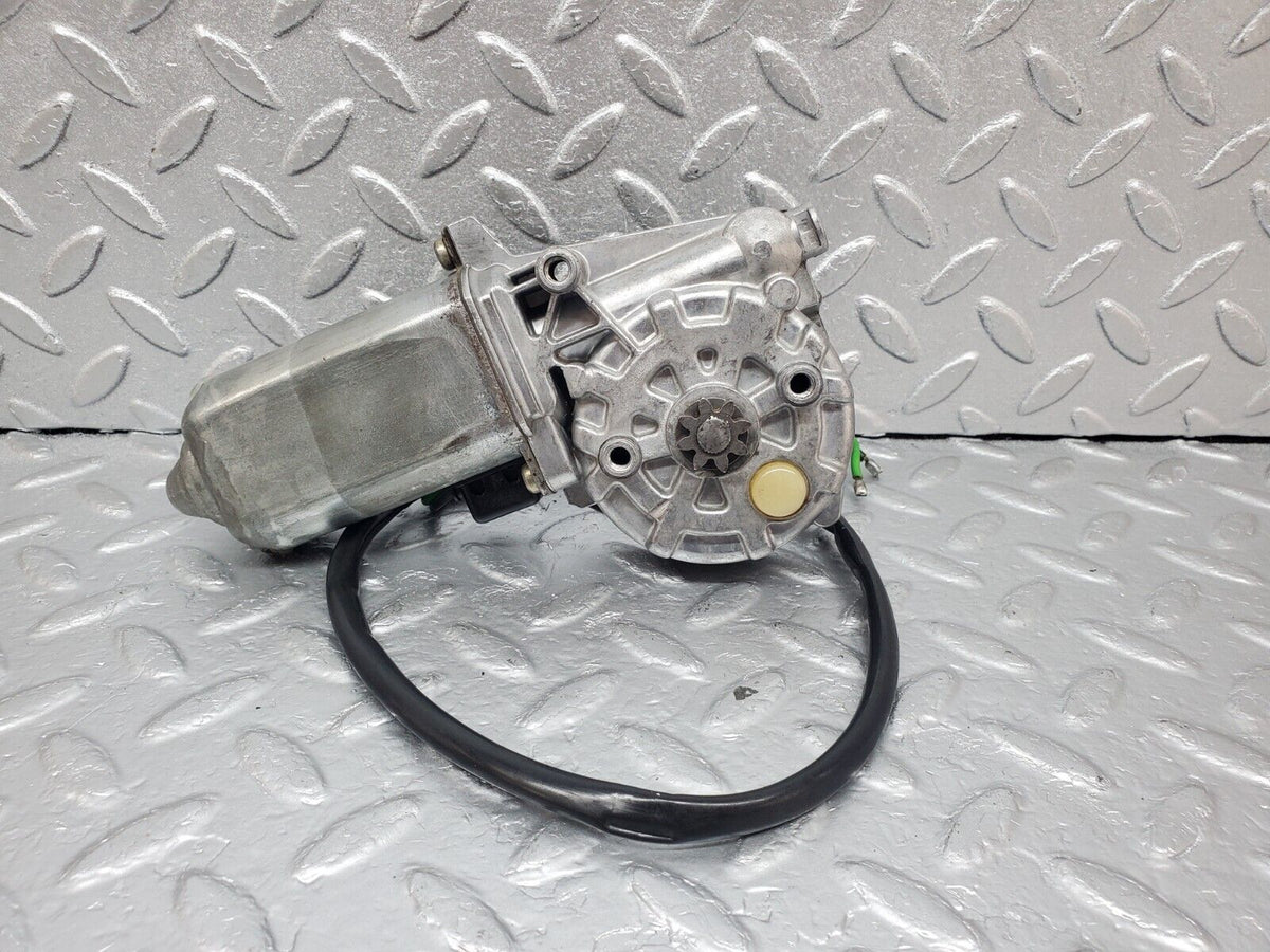 44295 Mercedes-Benz W123 280E Rear Left Window Regulator Motor 0130821017