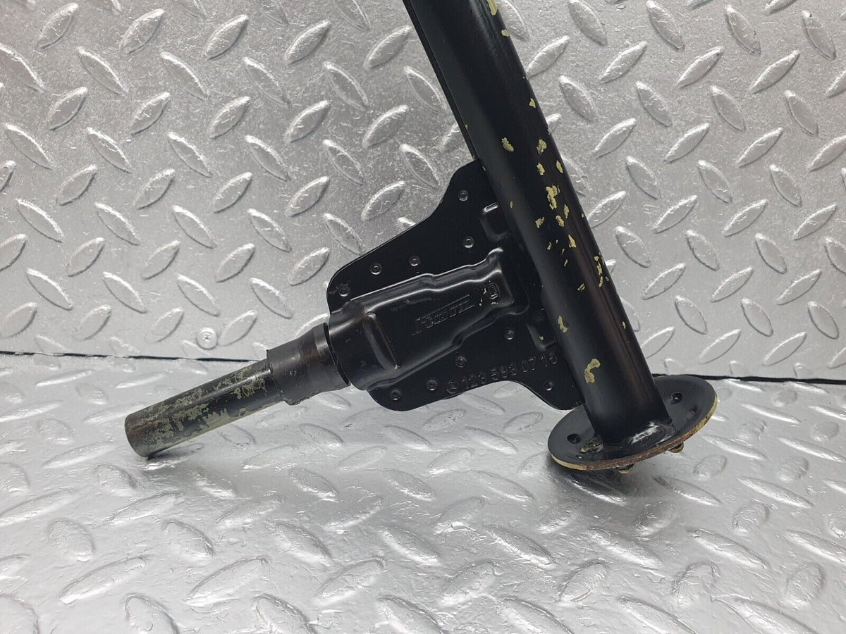 43924 Mercedes-Benz C123 230CE Coupe Car Jack A1235830715