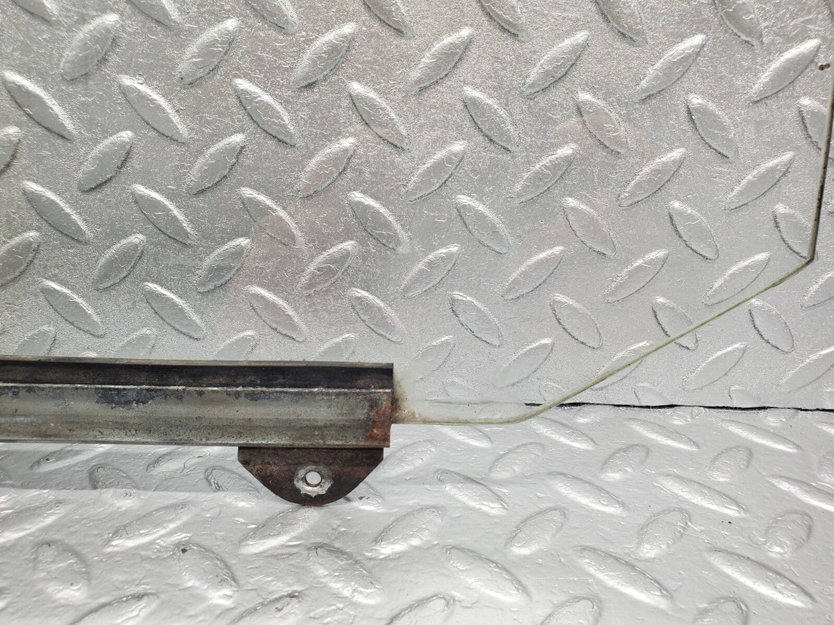 48492 Mercedes-Benz W108 Rear Left Door Window Glass