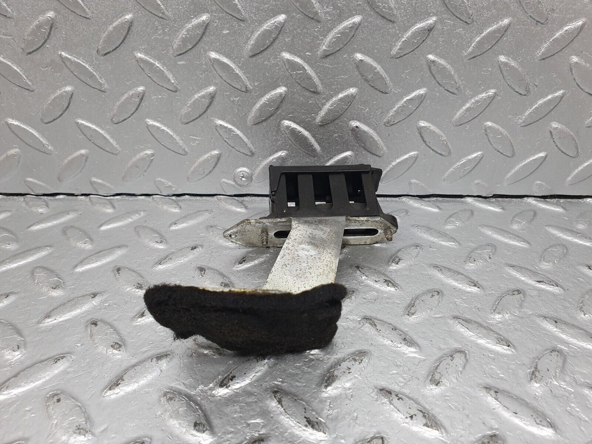 41108 Mercedes-Benz W126 300SE Cable Wire Connector A1235400369