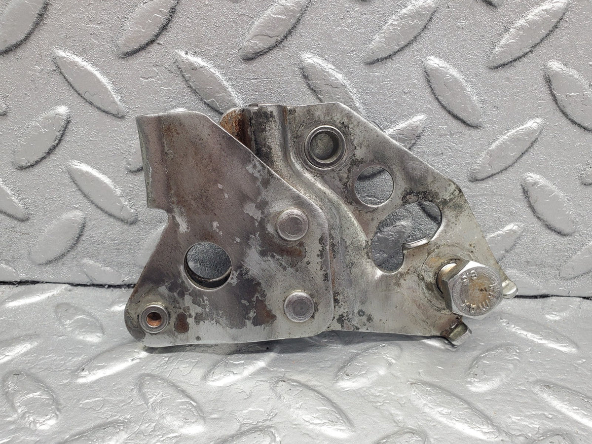 50236 Mercedes-Benz V123 240D LWB Front Right Seat Belt Bracket