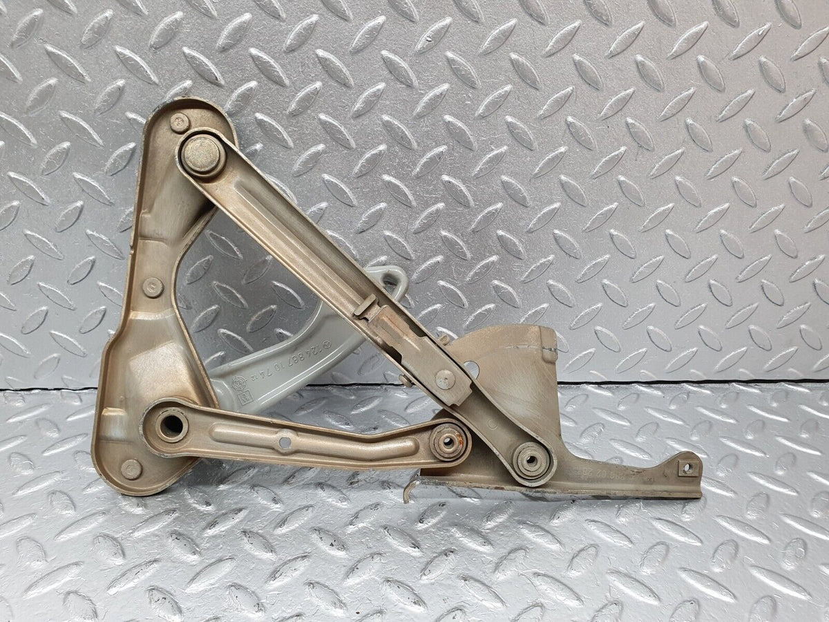 41437 Mercedes-Benz W124 200E Bonnet Hinge Right Side A1248800228 A1248871074