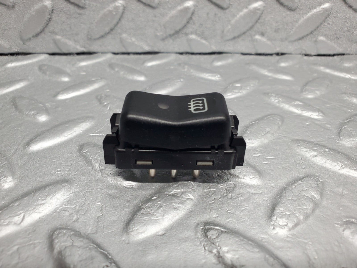 49114 Mercedes-Benz A124 320E Cabriolet Rear Heated Window Switch A1248207410