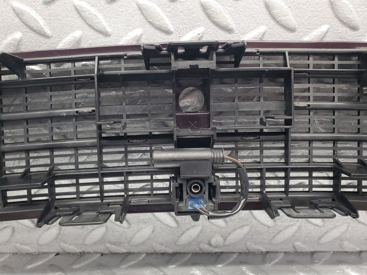 49560 Mercedes-Benz W220 Bonnet Upper Grill & Windscreen Washer Nozzle