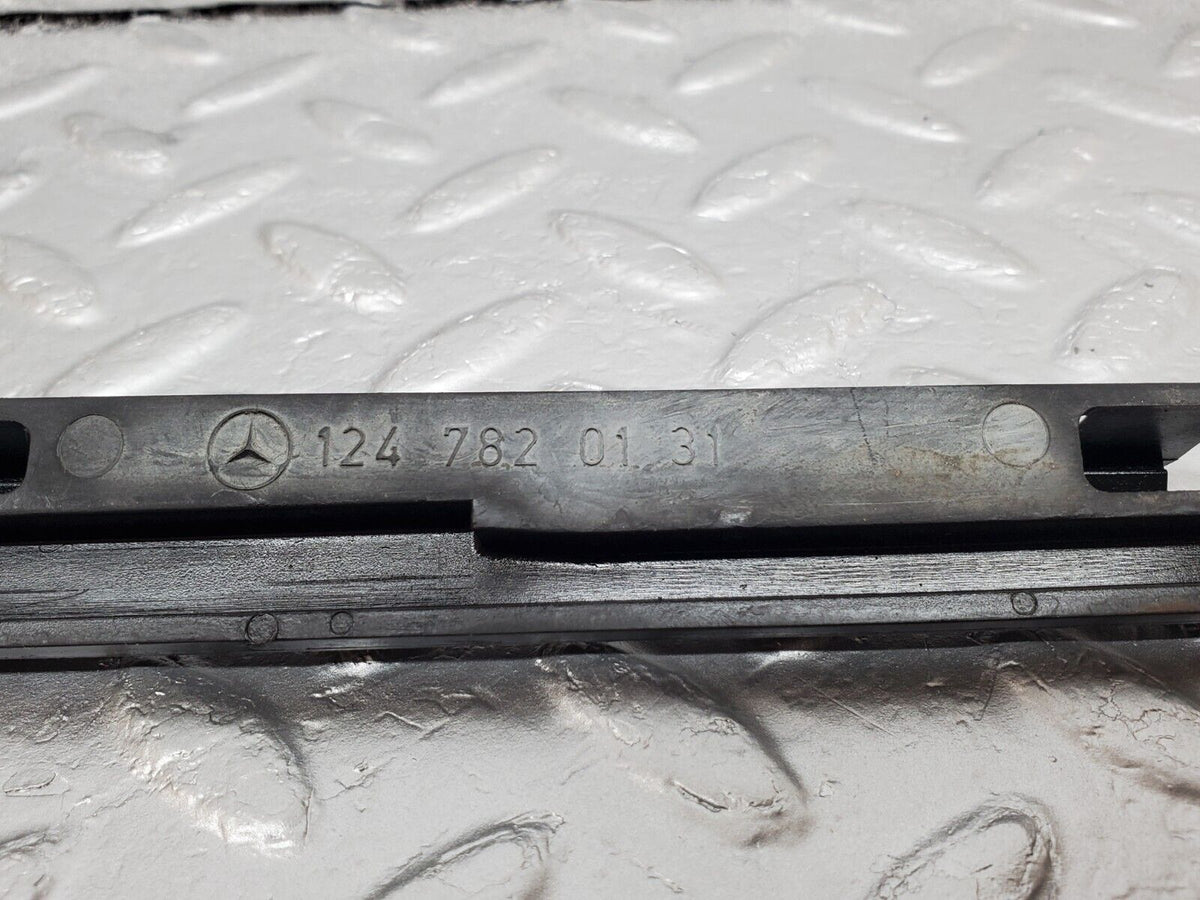 44676 Mercedes-Benz W124 220E Sunroof Frame Guide Rail A1247820131 A1247820231