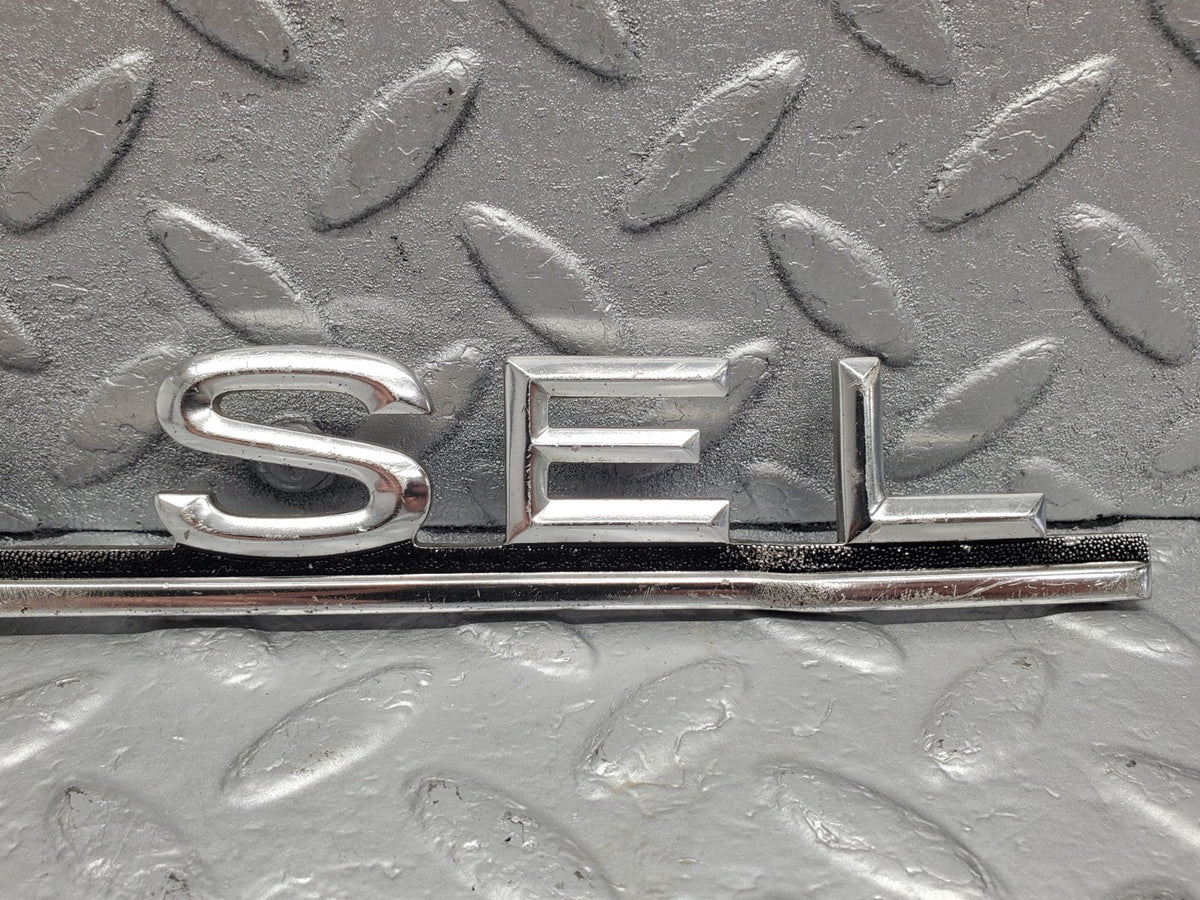 49648 Mercedes-Benz W116 450SEL Trunk Badge Emblem A1168171515