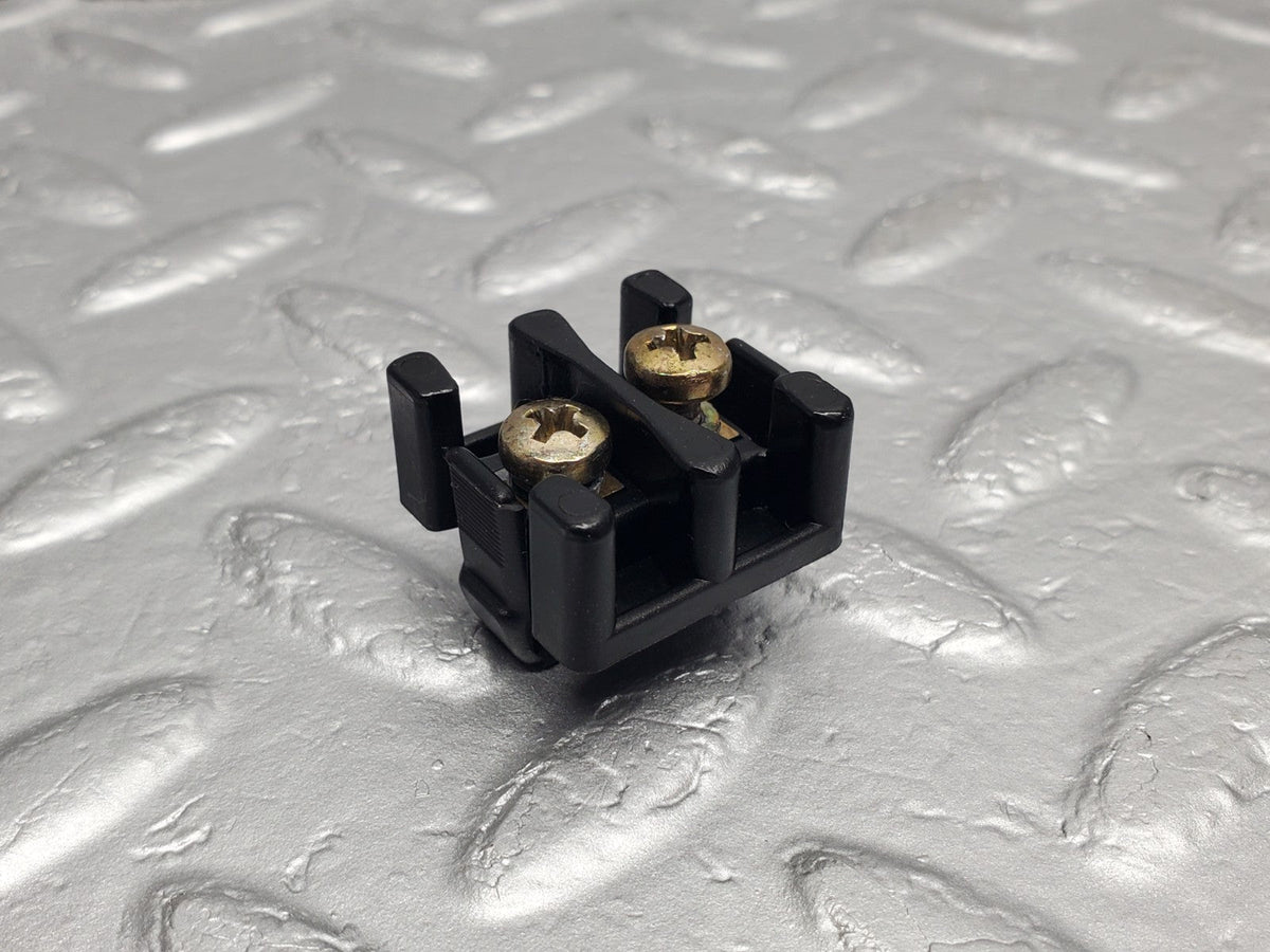 49261 Mercedes-Benz A124 320E Cabriolet Wiring Cable Junction Box A0005400269