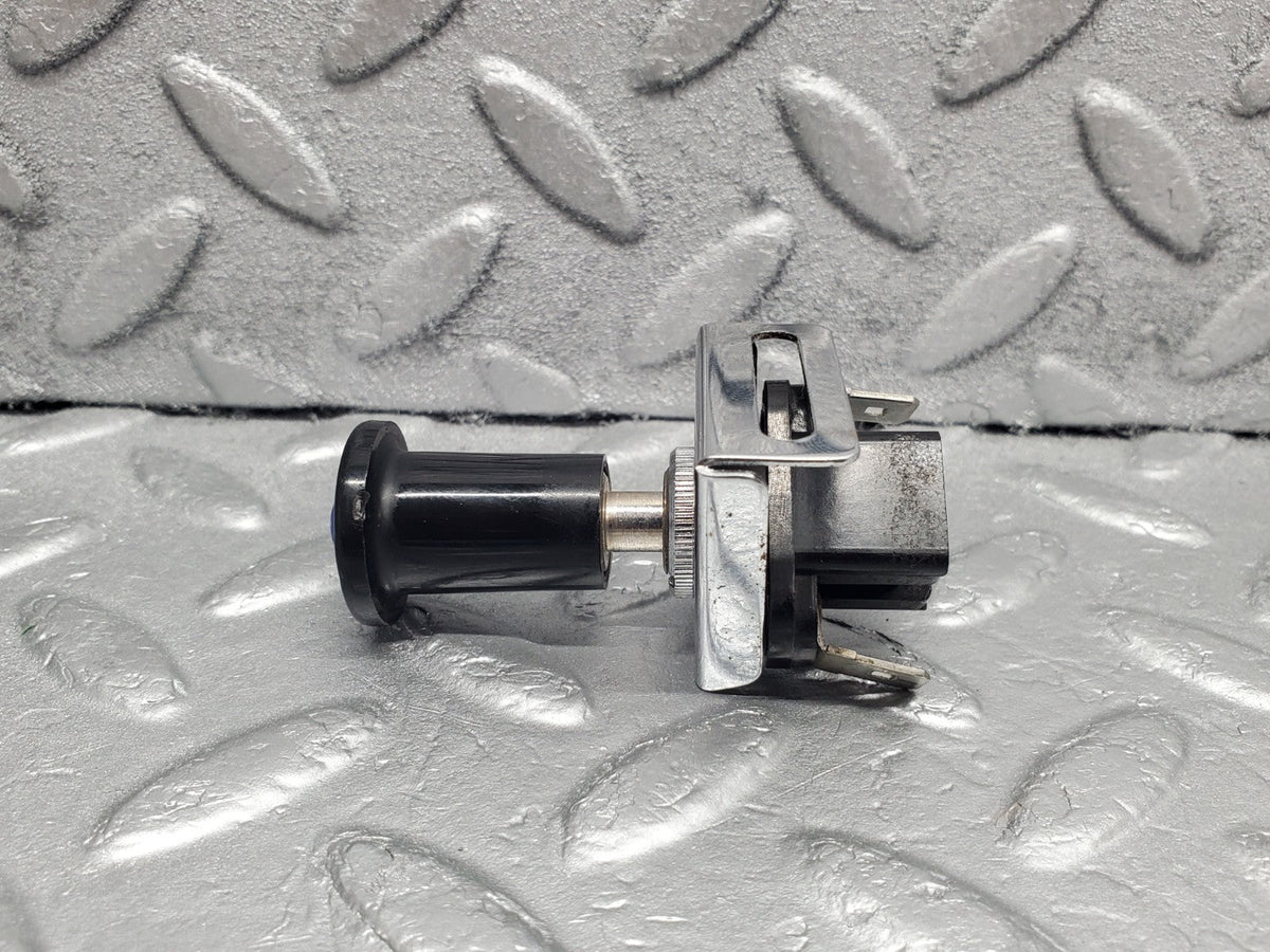 50501 Mercedes-Benz W108 280SE 3.5 Fog Light Switch