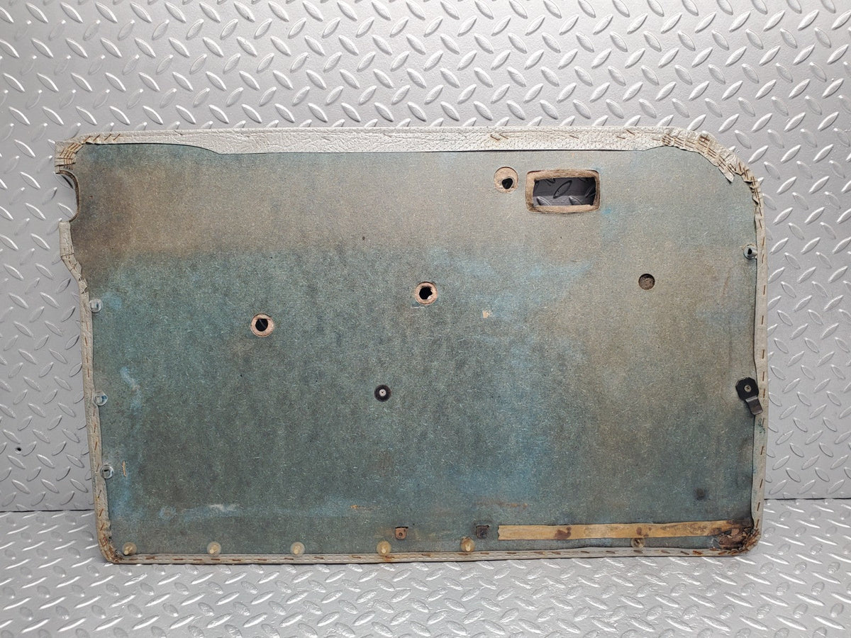 50523 Mercedes-Benz W108 280SE 3.5 Front Right Door Card Grey