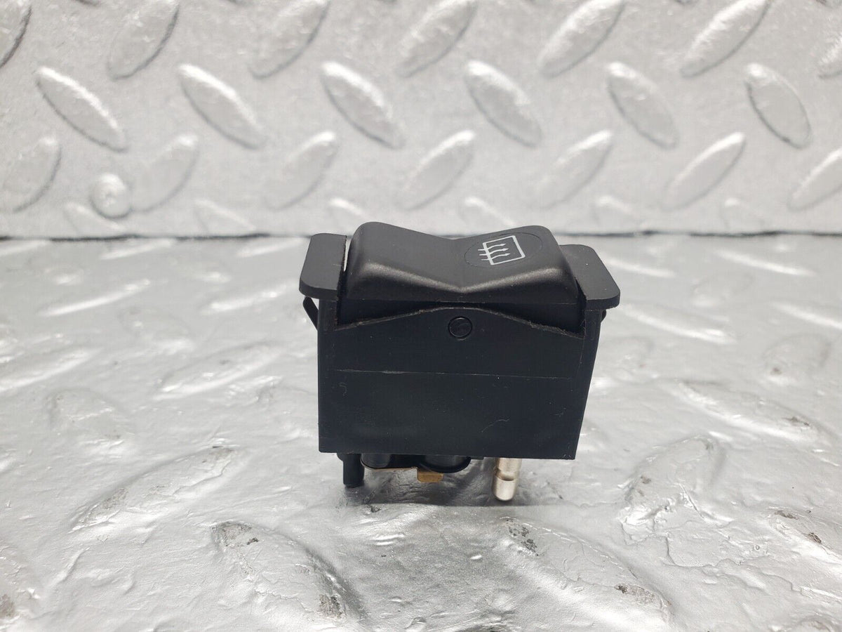 47370 Mercedes-Benz C126 500SEC Coupe Rear Windscreen Defroster Switch A0008206110