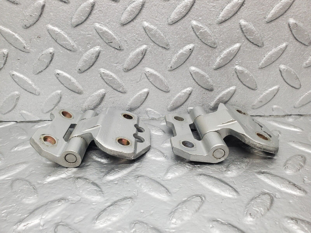 46144 Mercedes-Benz W124 Door Hinge Left Side