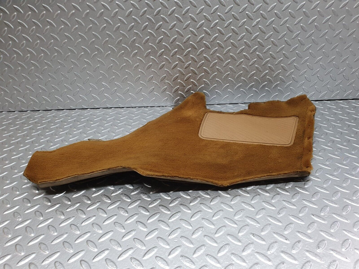47356 Mercedes-Benz W124 200E Centre Console Carpet Right Side Beige