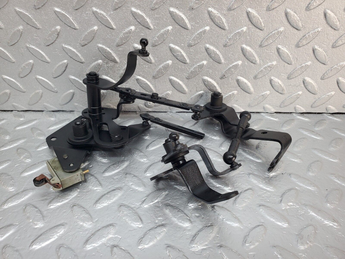 45411 Mercedes-Benz 280E M110.983 Throttle Linkage A0025450114