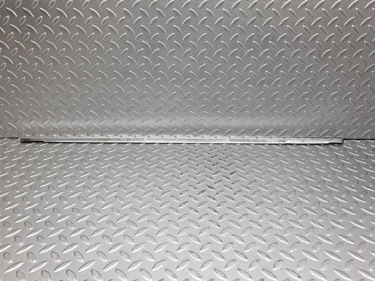 41190 Mercedes-Benz W126 300SE Front Left Door Chrome Moulding Trim