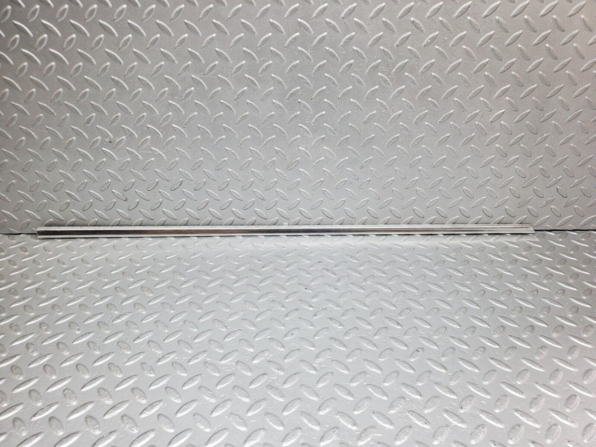 44542 Mercedes-Benz W123 280E Front Right Door Chrome Moulding Trim