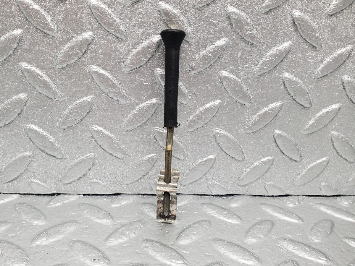 48486 Mercedes-Benz W108 Door Lock Knob