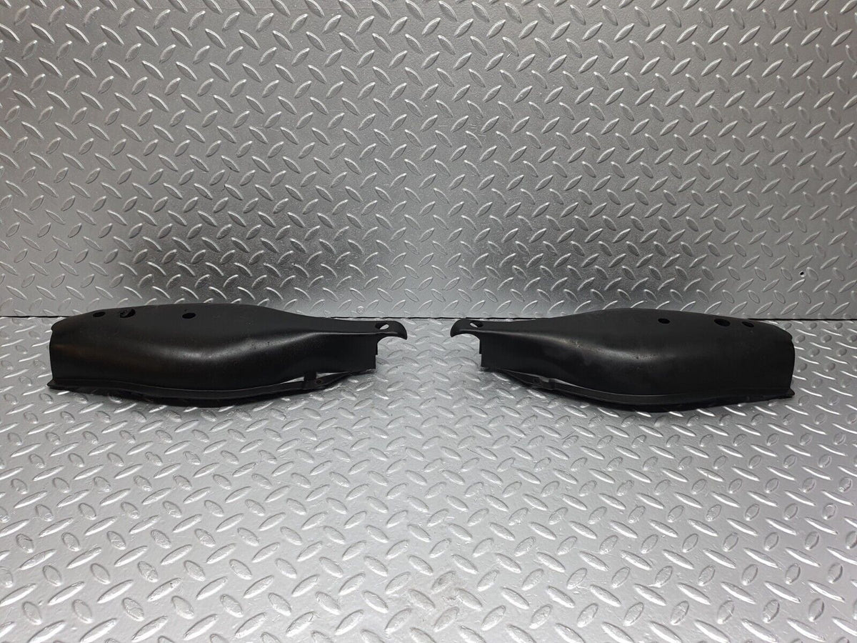 41779 Mercedes-Benz W202 C200 Rear Control Arm Cover 2x A1293520189 A1293520188