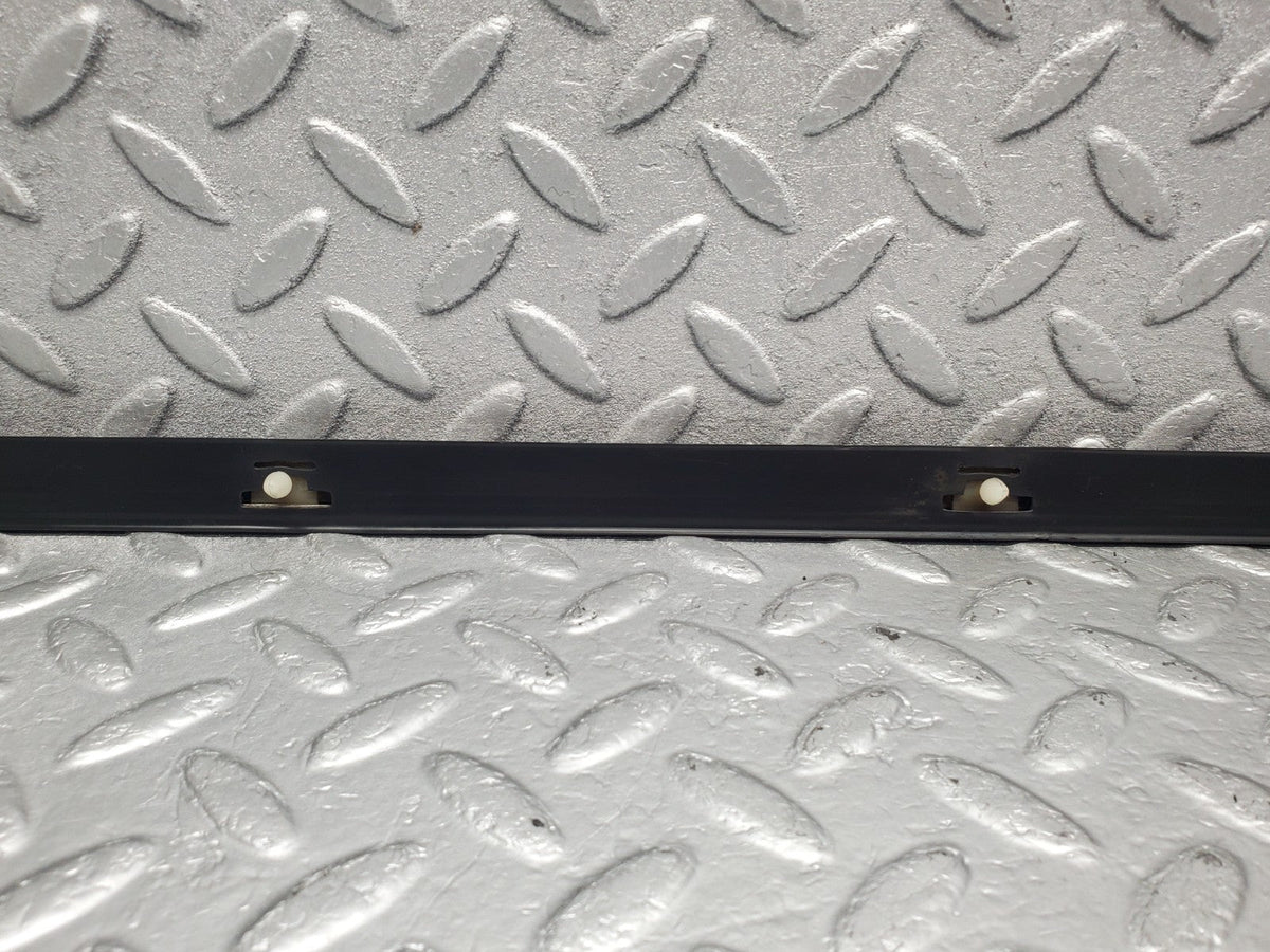 50745 Mercedes-Benz W108 280SE 3.5 Rear Left Fender Wing Centre Moulding Trim