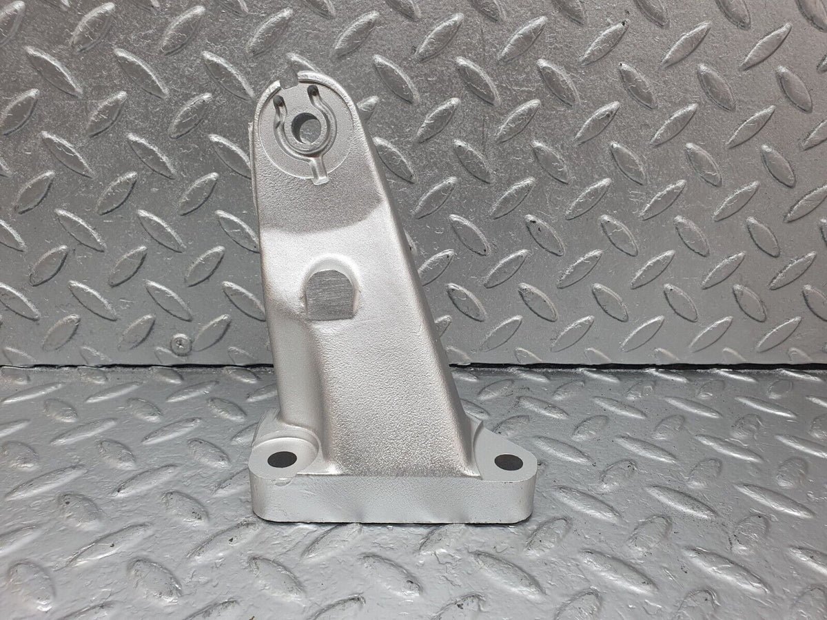 42711 Mercedes-Benz W201 190 2.0L Engine Mount Bracket Right Side A1022234204