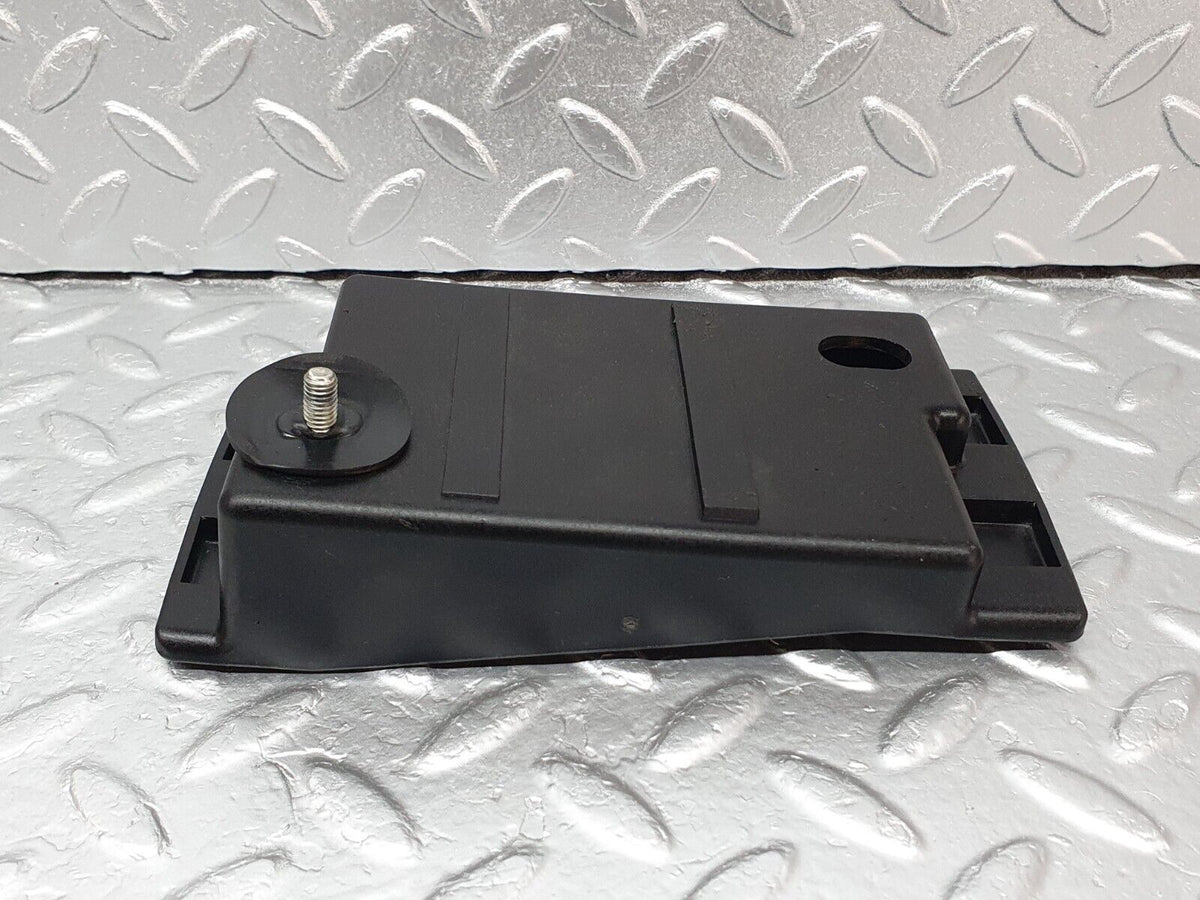 41748 Mercedes-Benz W202 C200 Rear Bumper Bracket A2028800630