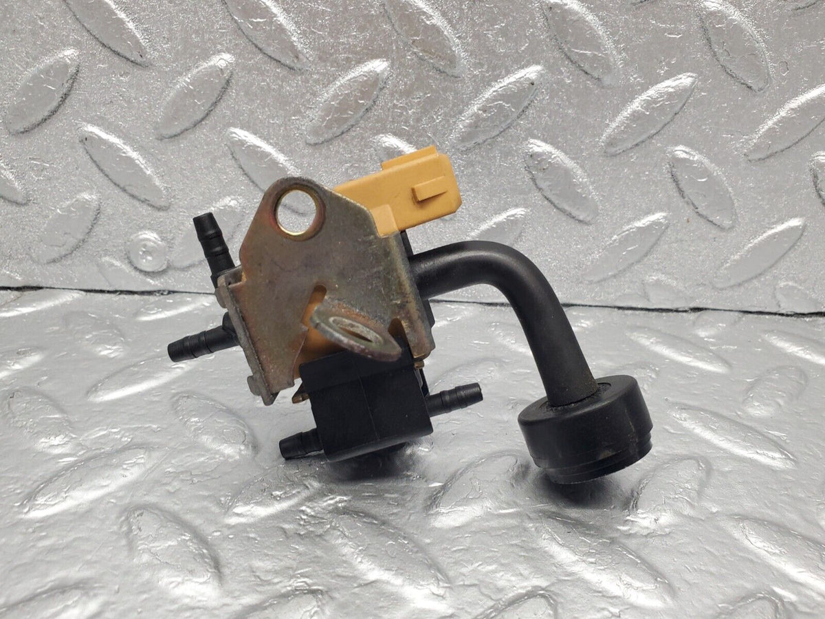 47950 Mercedes-Benz R230 350SL Coupe EGR Solenoid Vacuum Valve Pierburg 5.27931.01