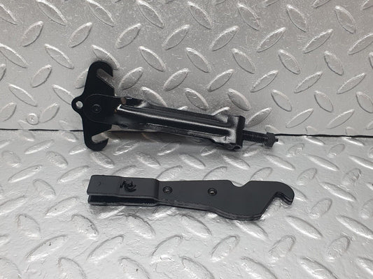 43934 Mercedes-Benz C123 230CE Coupe Handbrake Adjusting Handbrake Regulator