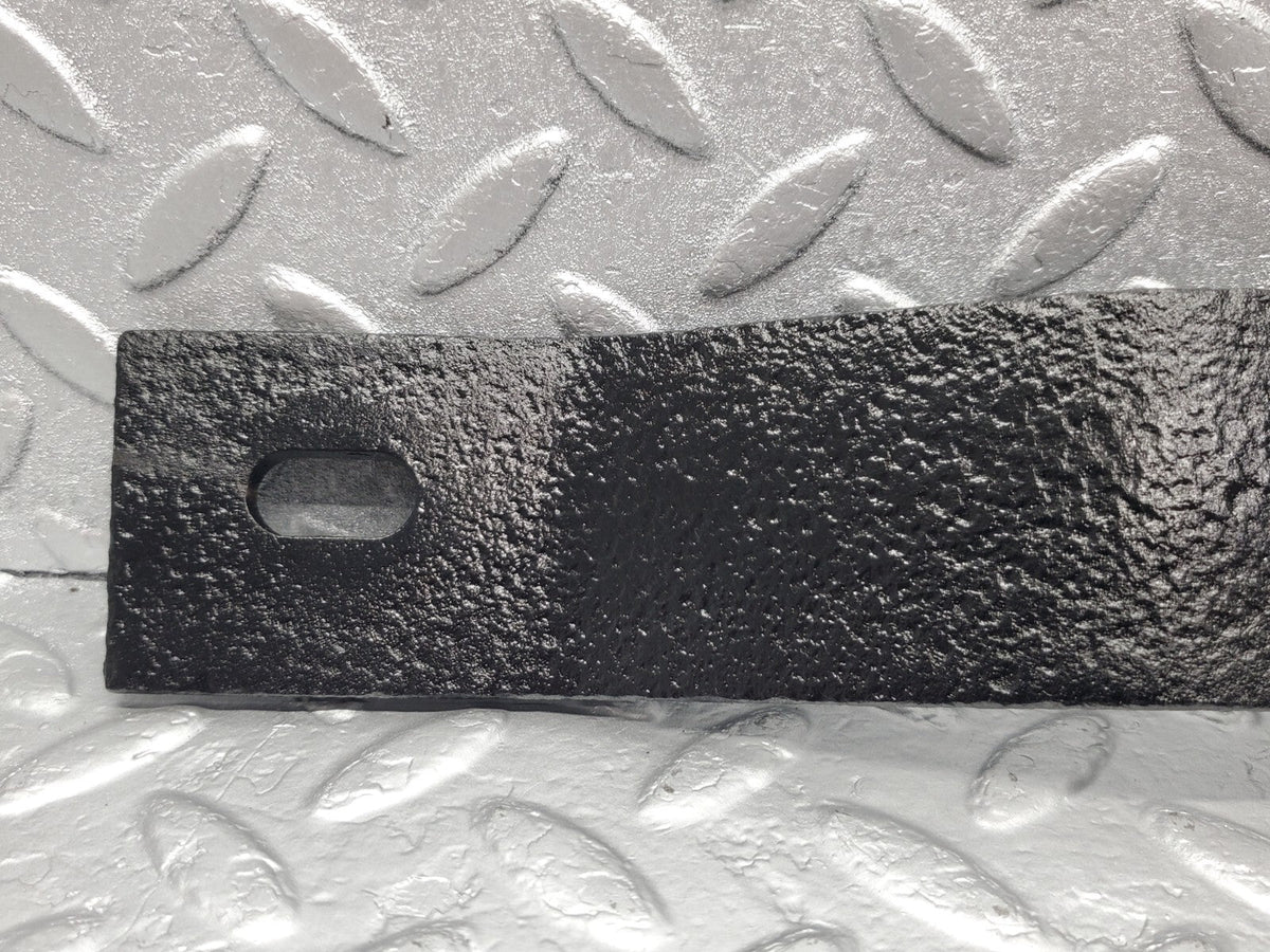 48568 Mercedes-Benz W108 Front Right Bumper Bracket