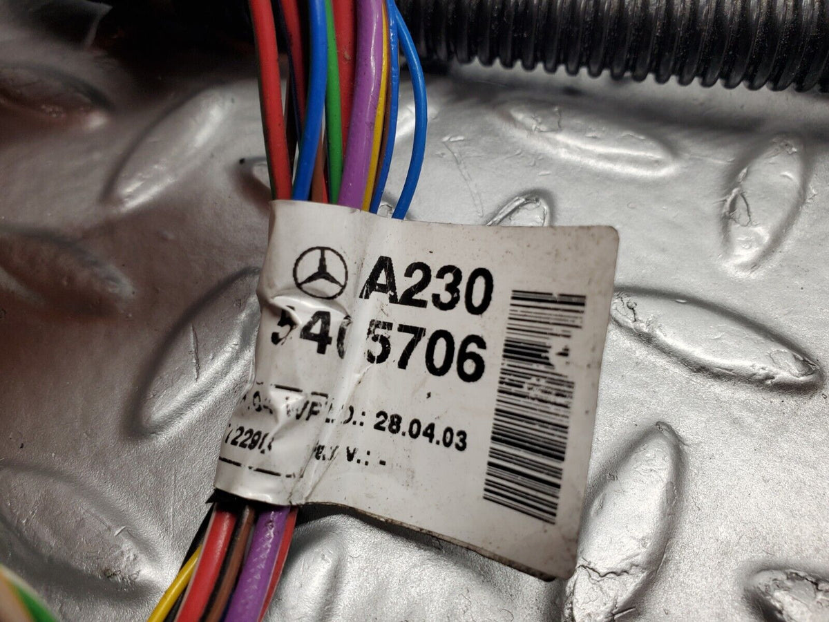 48077 Mercedes-Benz R230 350SL Coupe Engine Wiring Harness A2305405706