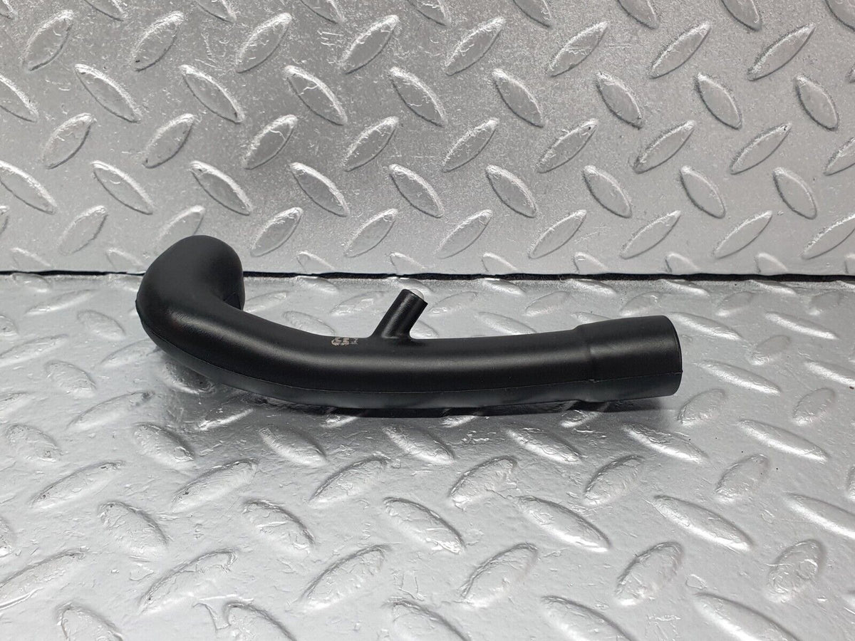 43666 Mercedes-Benz C126 380SEC Coupe Crankcase Breather Hose Pipe A1160940791