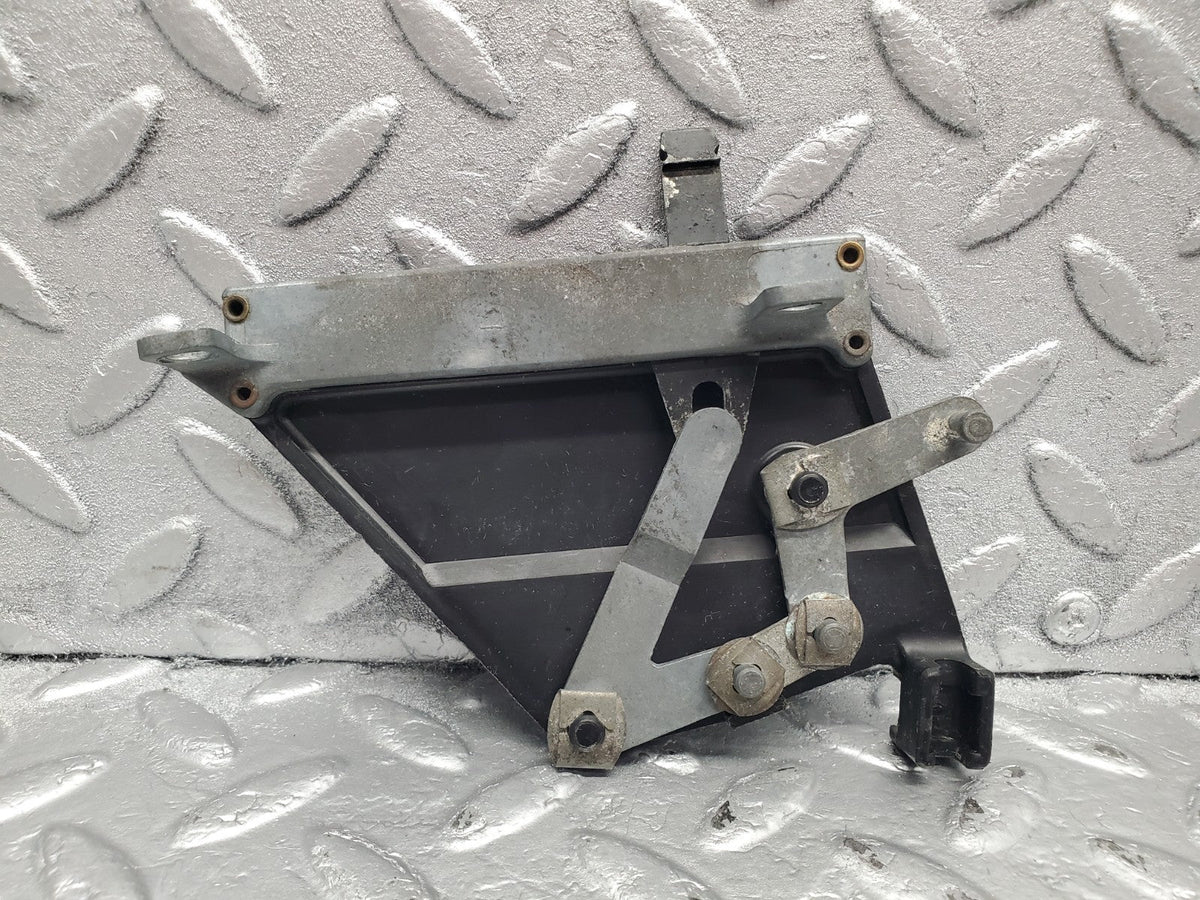 51360 Mercedes-Benz C107 R107 Air Vent Control Lever Left A1078300385