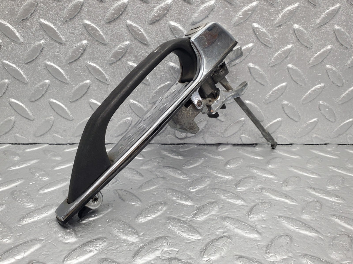 48616 Mercedes-Benz W123 Front Right Door Exterior Handle No Key