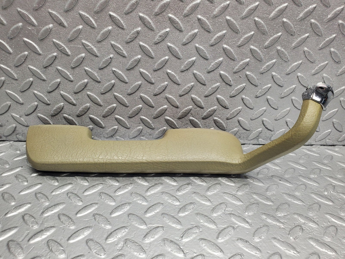 50529 Mercedes-Benz W108 280SE 3.5 Interior Door Handle Front Left Grey
