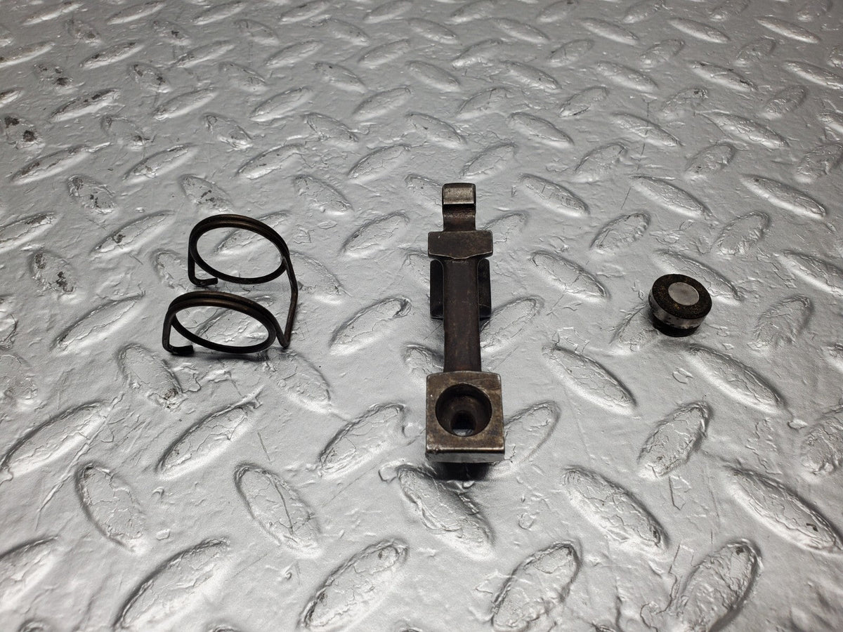 48875 Mercedes-Benz W108 Valve Rocker Arm With Retaining Spring & Tappet