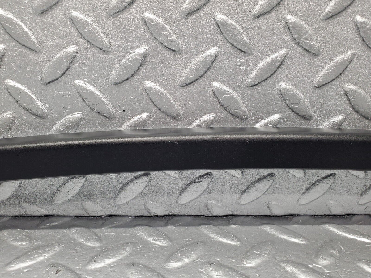 47507 Mercedes-Benz C126 500SEC Coupe Front Right Window Channel