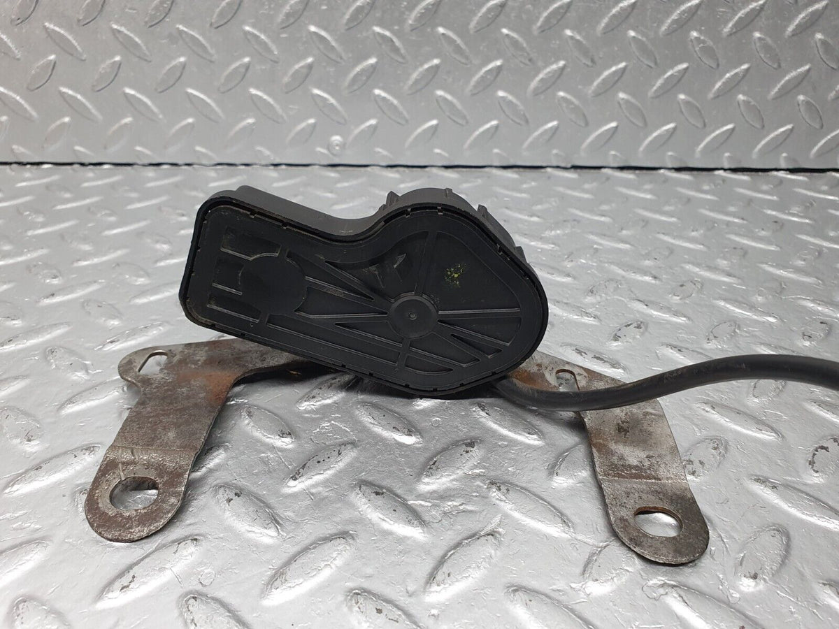 40950 Mercedes-Benz W126 300SE Right Headlight Wiper Motor A1268205242