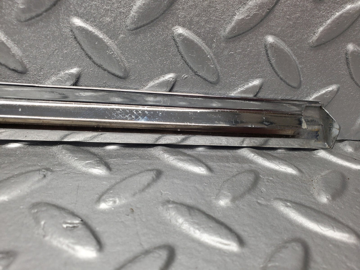 48292 Mercedes-Benz W113 Pagoda Right Door Chrome Trim