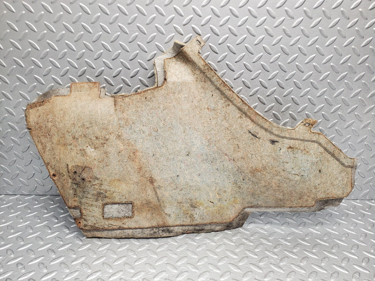 48923 Mercedes-Benz A124 320E Cabriolet Centre Console Carpet Right Side Beige
