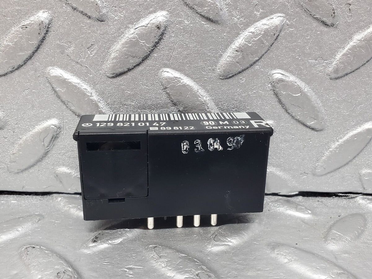 44899 Mercedes-Benz R129 300SL Coupe Right Seat Locking Relay A1298210147