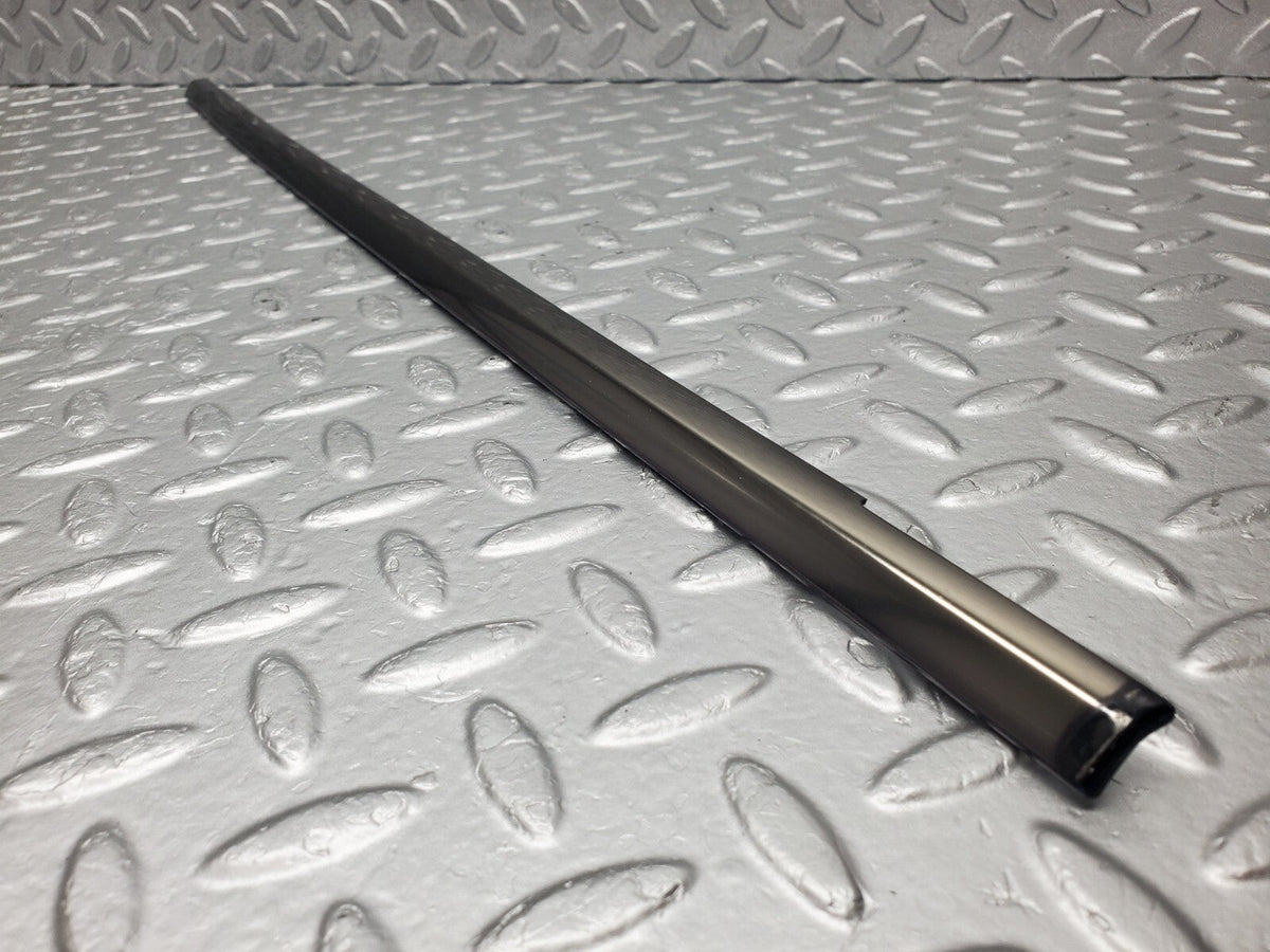 49067 Mercedes-Benz A124 320E Cabriolet Rear Left Window Moulding Trim