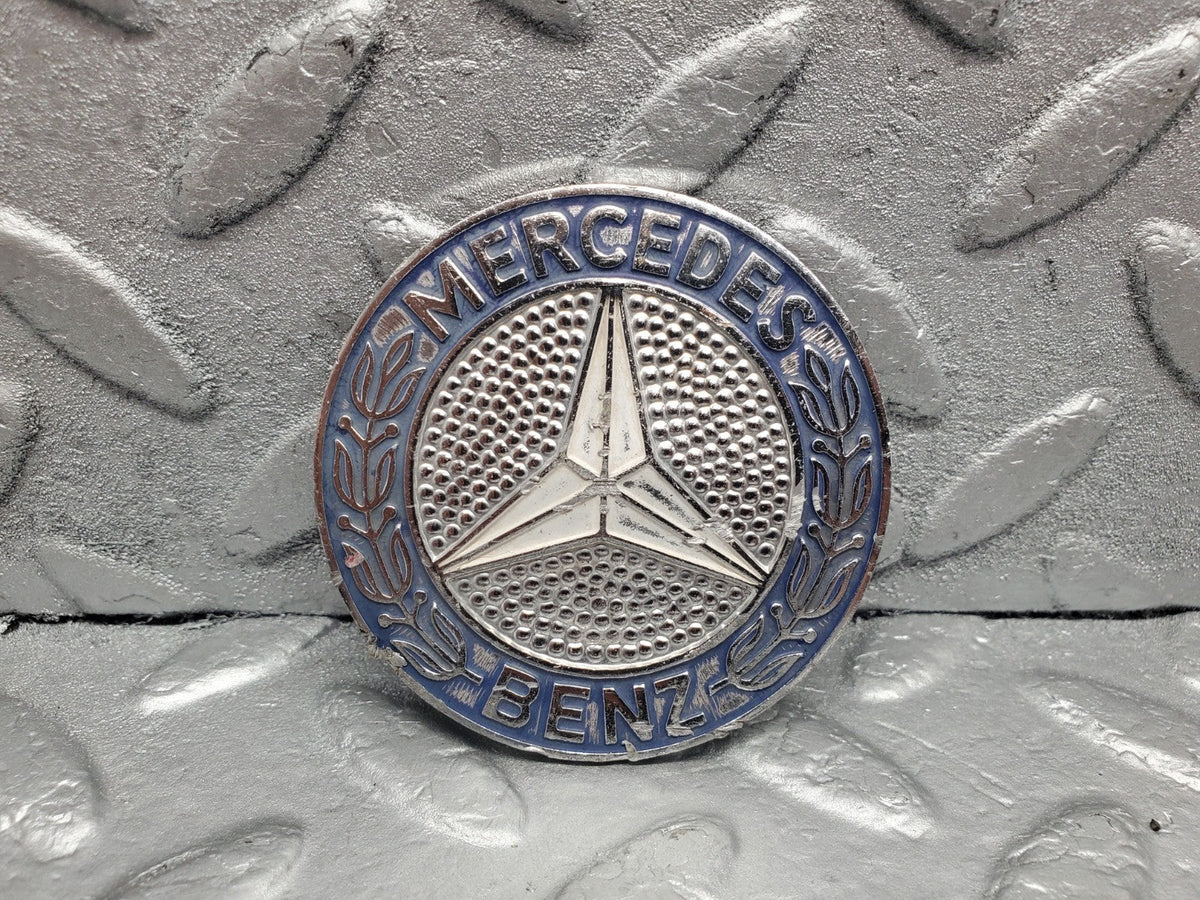 49604 Mercedes-Benz C107 R107 Bonnet Badge Emblem