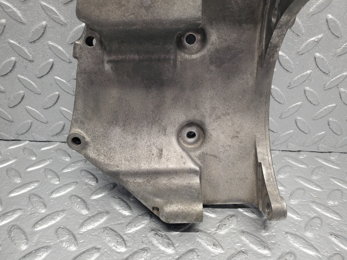 49214 Mercedes-Benz A124 320E Cabriolet Alternator Generator Bracket A1041550135