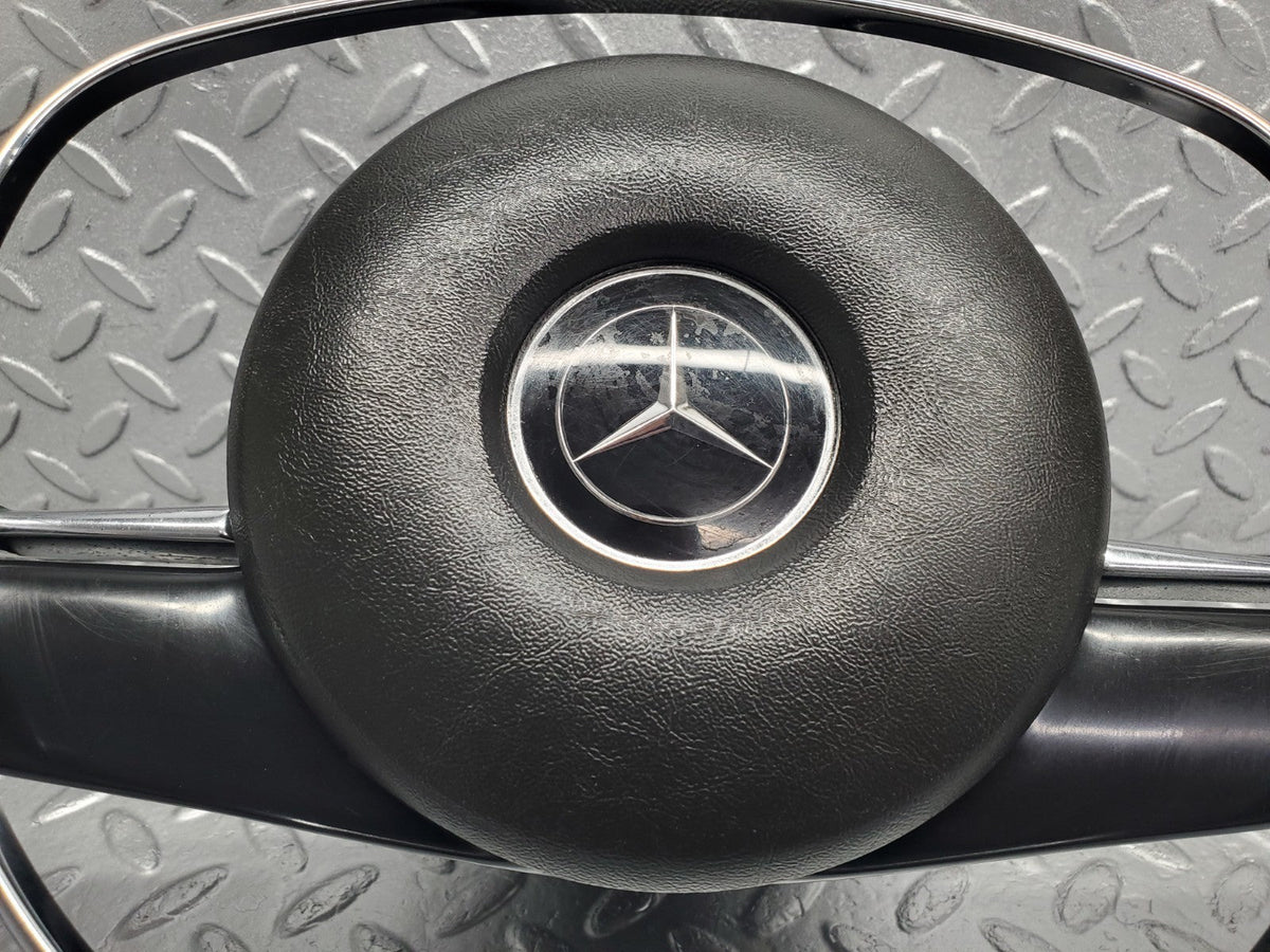 50720 Mercedes-Benz W108 280SE 3.5 Steering Wheel