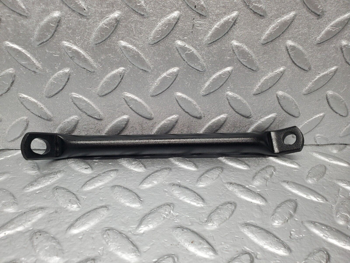 46646 Mercedes-Benz C123 280CE Coupe Power Steering Pump Holder Bracket