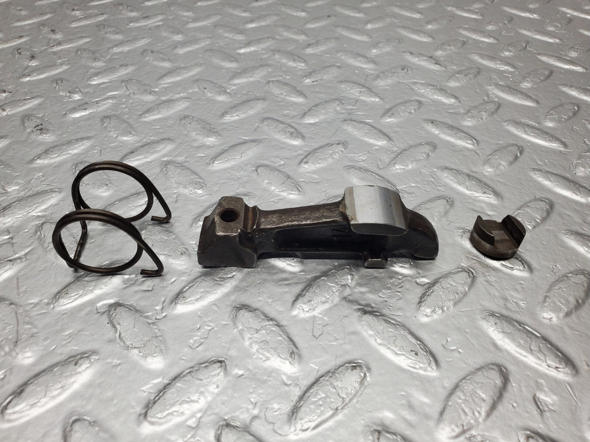 48877 Mercedes-Benz W108 Valve Rocker Arm With Retaining Spring & Tappet